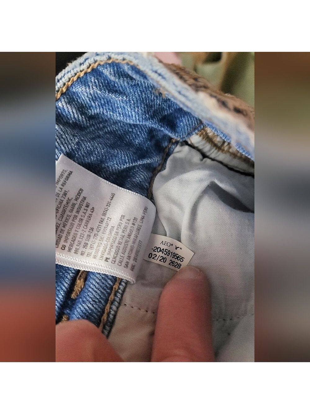 American Eagle Ripped Wide-Leg Jeans - Picture 9 of 9